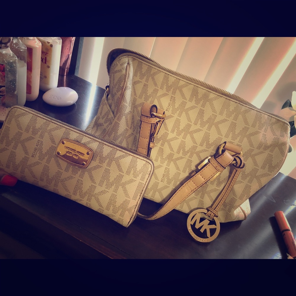 Michael Kors Purse